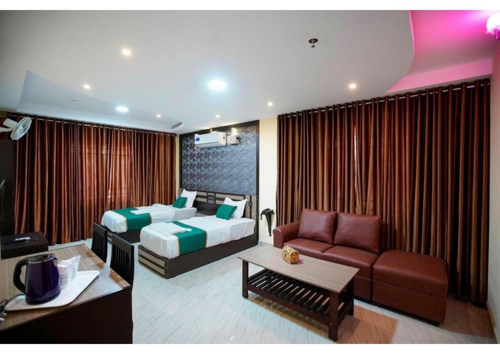Builda Park Inn Ottappālam Buitenkant foto